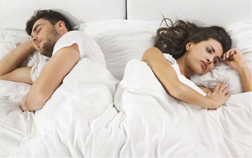 Yếu sinh lý vợ chồng trên giường