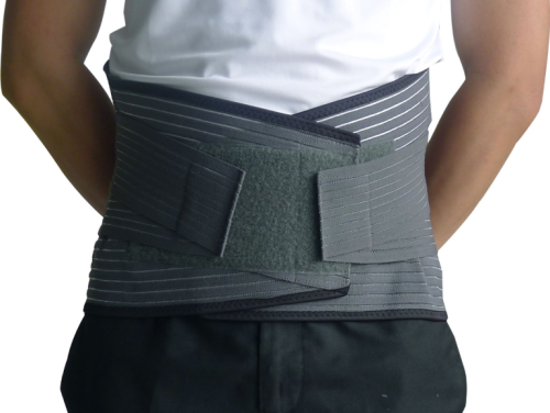 Đai đeo lưng chữa thoát vị đĩa đệm được sử dụng nhiều để hỗ trợ điều trị.