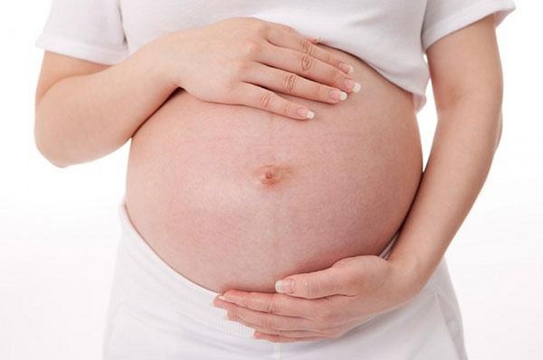 cách trị hắc lào bằng rau răm ở phụ nữ mang thai