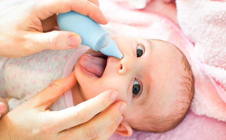 Cách trị nghẹt mũi cho trẻ sơ sinh đúng và ngăn ngừa tái phát