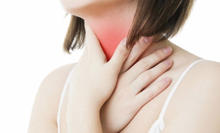 Viêm họng đau tai là một biến chứng của bệnh viêm họng. Căn bệnh này rất nguy hiểm vì sẽ dễ gây ra viêm tai giữa.