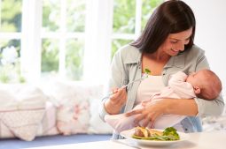 10 thực đơn tốt nhất cho mẹ sau sinh