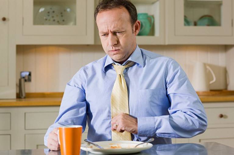 Trào ngược dạ dày thực quản cũng là một bệnh lý gây đau bụng sau khi ăn