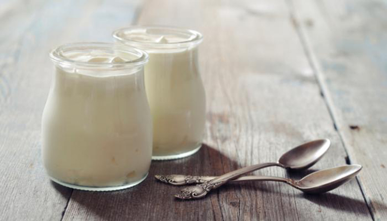 Sữa chua chứa probiotic có tác dụng rất tốt cho hệ tiêu hóa, giúp hỗ trợ điều trị bệnh đau dạ dày