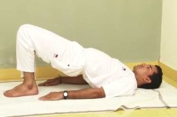 Tập Yoga cũng là một trong những bài tập chữa xuất tinh sớm hiệu quả