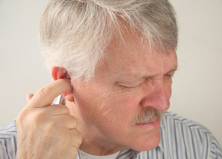 Tổng quan về bệnh viêm ống tai ngoài (tai ngoài bị nhiễm trùng)