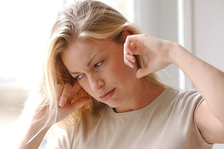 Viêm tai giữa có mủ nguy hiểm không? Điều trị như thế nào?