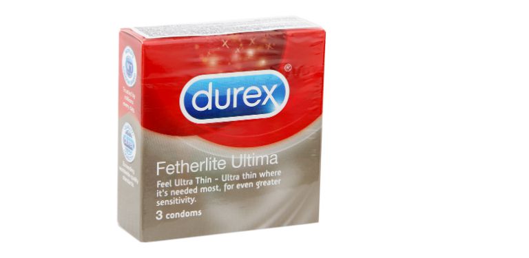 Bao cao su Durex Fether Ultima với thiết kế siêu mỏng, có sẵn chất bôi trơn, người dùng sẽ cảm nhận được sự chân thực khi dùng.