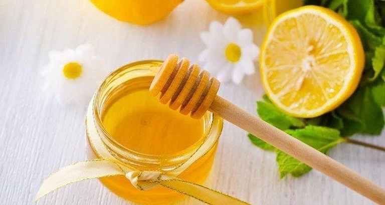 cách chữa mất tiếng nhanh nhất bằng chanh và mật ong
