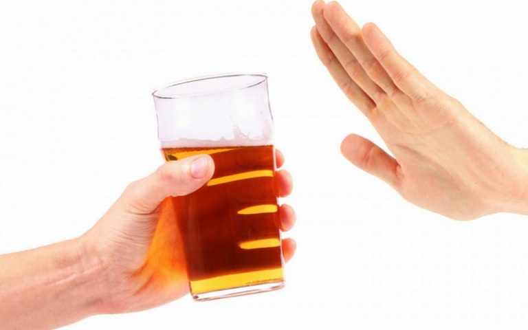 Kiêng bia rượu giúp giảm axit dạ dày