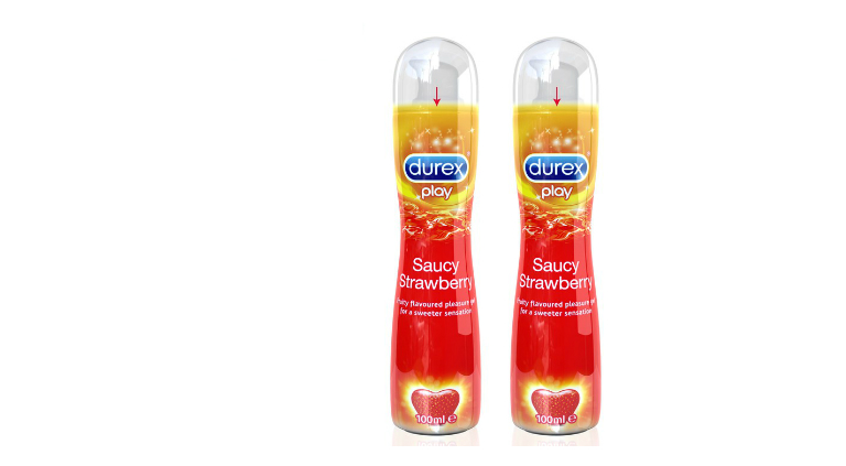 Gel bôi trơn Durex Play Strawberry với mùi hương dâu rừng dễ chịu, giúp tạo cảm giác mới lạ cho cuộc yêu.