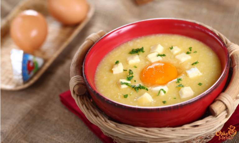 Cháo, súp, thức ăn mềm là những thực phẩm mà người bệnh nên sử dụng