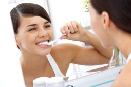 5 kem đánh răng trị viêm lợi tốt nhất 2020 - Chống tái phát