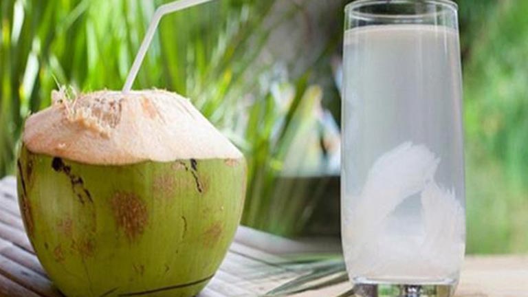 sỏi thận uống nước dừa