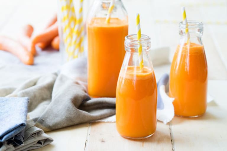 Đau dạ dày có uống nước cam được không? Lợi hay hại?