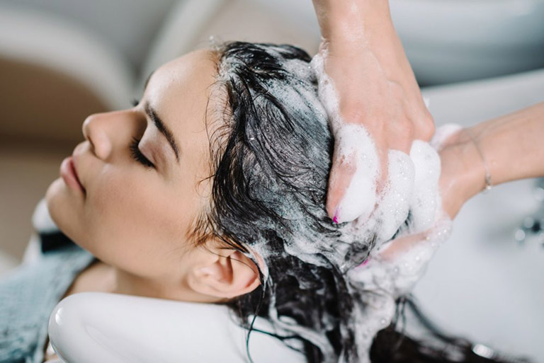 5 dầu gội trị nấm da đầu hiệu quả – Hết sạch ngứa