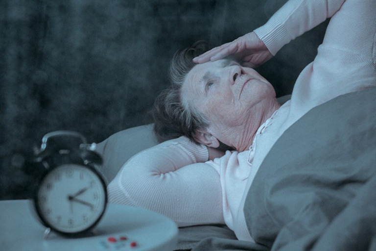 Mất ngủ làm giảm trí nhớ, mất tập trung phải làm sao?