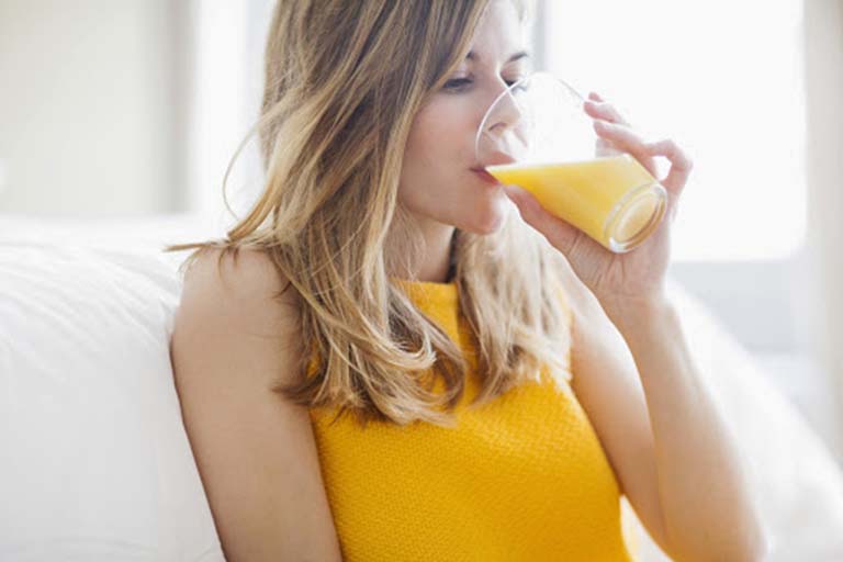 Rối loạn tiêu hóa có nên uống nước cam