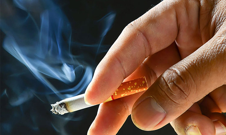 Hút thuốc có ảnh hưởng đến thận, làm thận yếu không?