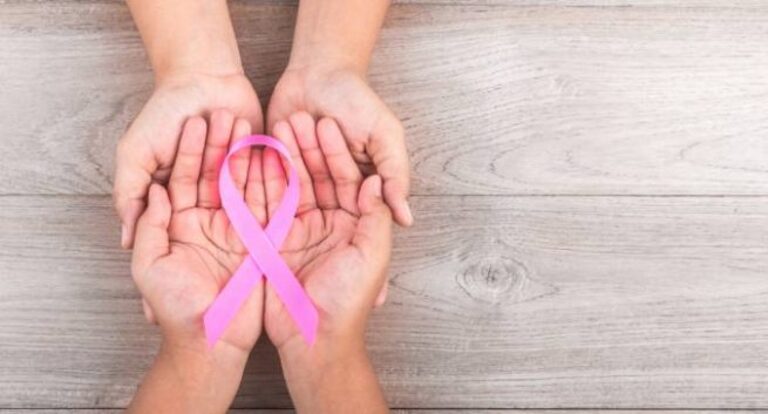  Bị ung thư cổ tử cung có quan hệ được không?