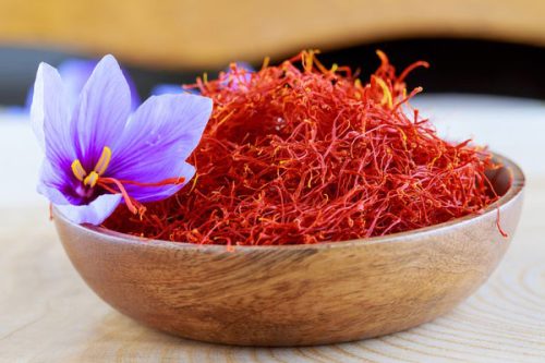 Saffron (Nhụy hoa nghệ tây) - Tác dụng, giá bán, địa chỉ mua uy tín