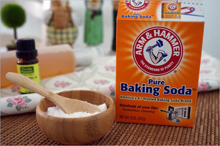 Cách sử dụng baking soda tẩy rửa bồn cầu