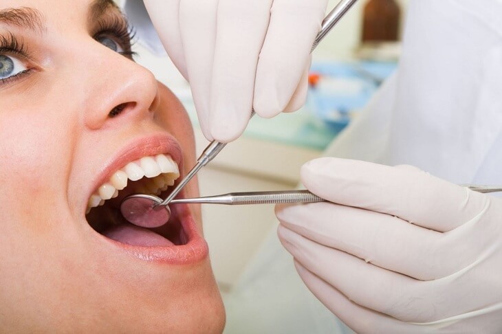 thăm khám răng tại các bệnh viện nha khoa