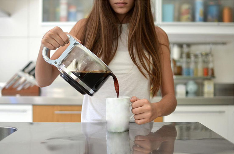Bị trào ngược dạ dày có nên uống cà phê không?