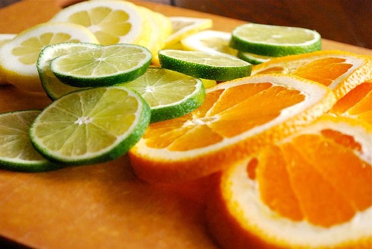 Viêm khớp thái dương hàm nên ăn gì? Thực phẩm giàu vitamin C