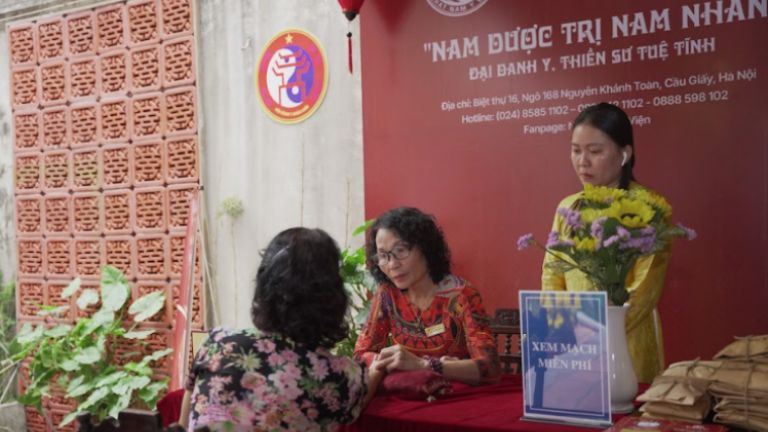 Bác sĩ Lê Phương tham gia ngày kỷ niệm Di Sản Văn Hóa Việt Nam 